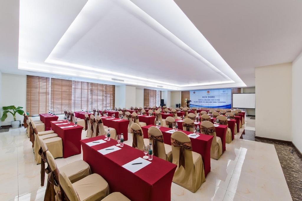 มวง ตานห์ ควง ตริ โฮเต็ล Hotel Quang Tri ภายนอก รูปภาพ