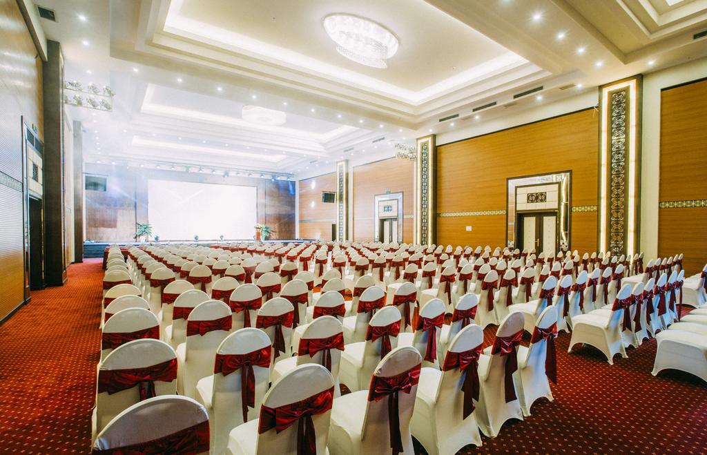 มวง ตานห์ ควง ตริ โฮเต็ล Hotel Quang Tri ภายนอก รูปภาพ