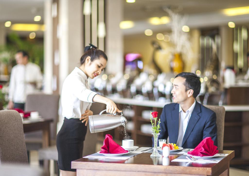 มวง ตานห์ ควง ตริ โฮเต็ล Hotel Quang Tri ภายนอก รูปภาพ