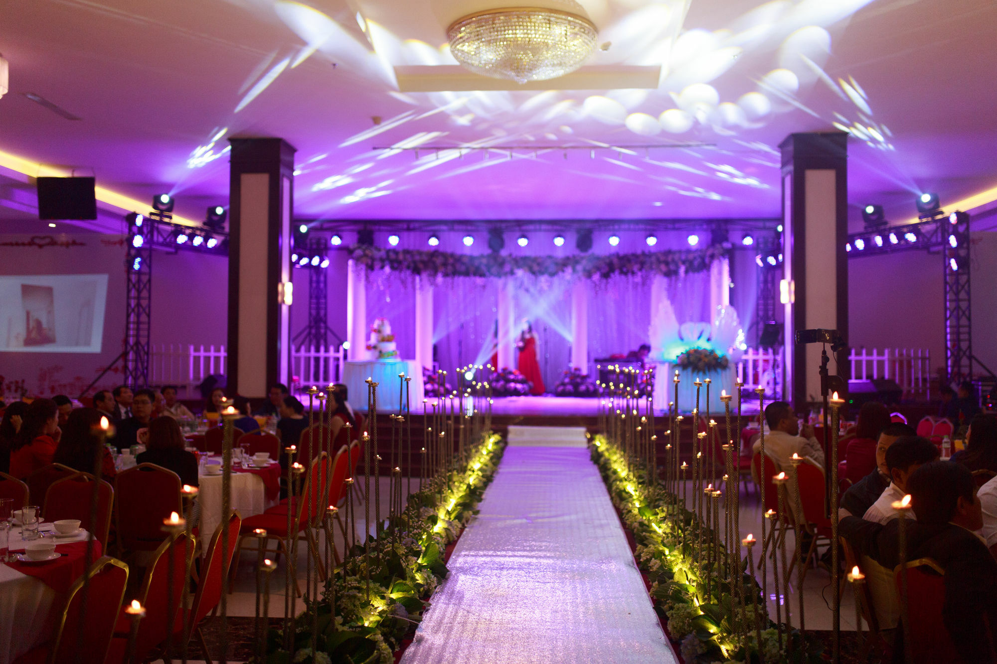 มวง ตานห์ ควง ตริ โฮเต็ล Hotel Quang Tri ภายนอก รูปภาพ